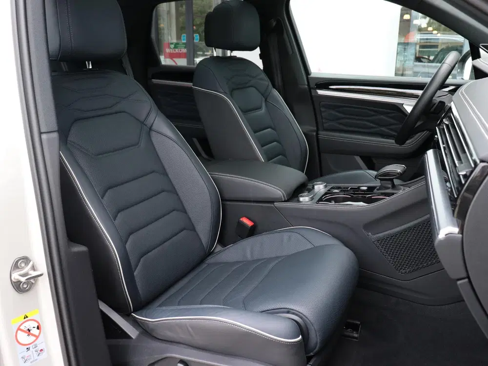 Volkswagen Touareg 3.0 TSi eHybrid 4MOTION Elegance uit 2024, foto 9