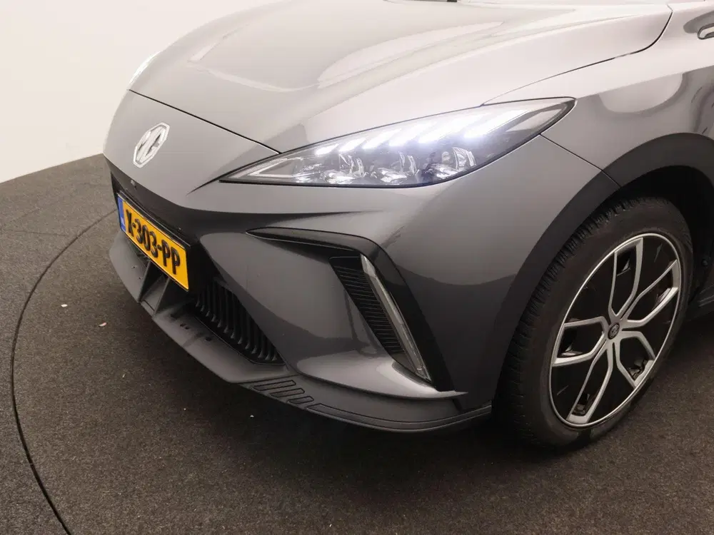 MG MG4 Trophy Extended Range 77 kWh uit 2024, foto 15