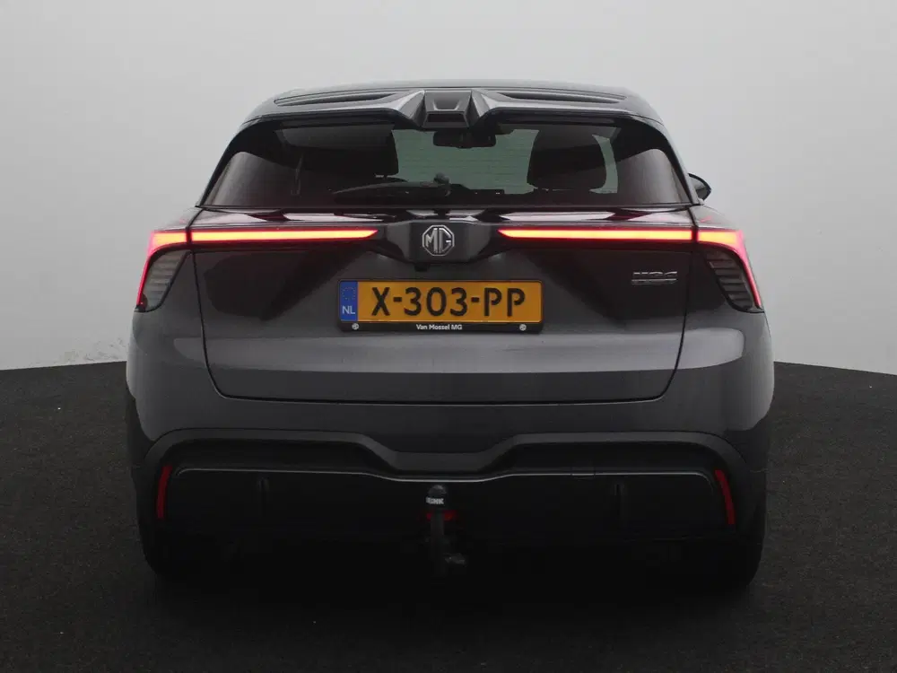 MG MG4 Trophy Extended Range 77 kWh uit 2024, foto 5