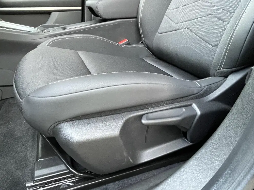 Jeep Avenger 1.2 e-Hybrid Summit Navigatie uit 2025, foto 7