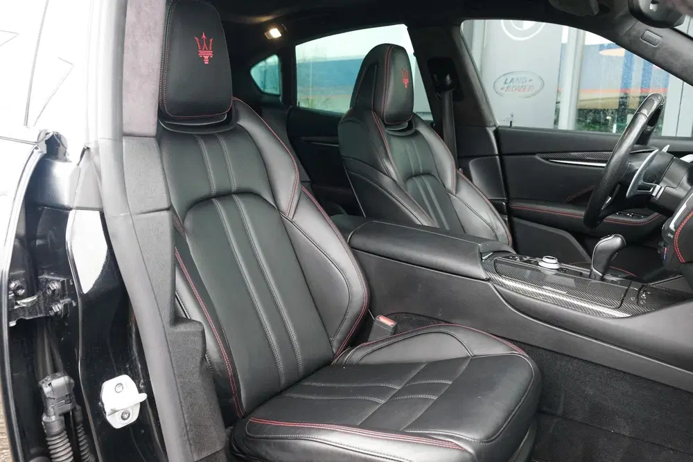 Maserati Levante Gransport 3.0 V6 D 275pk Panoramadak Schaa uit 2019, foto 12