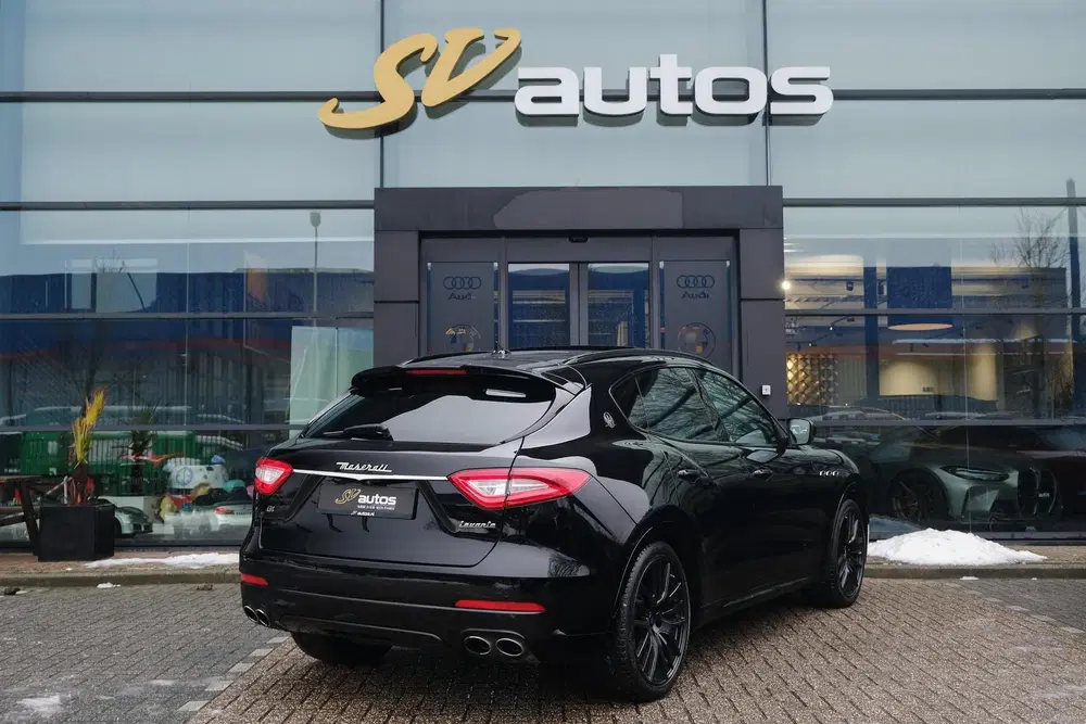 Maserati Levante Gransport 3.0 V6 D 275pk Panoramadak Schaa uit 2019, foto 2
