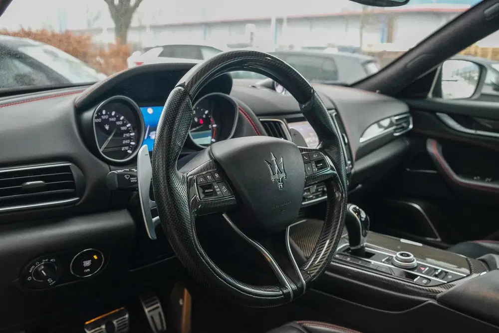 Maserati Levante Gransport 3.0 V6 D 275pk Panoramadak Schaa uit 2019, foto 8