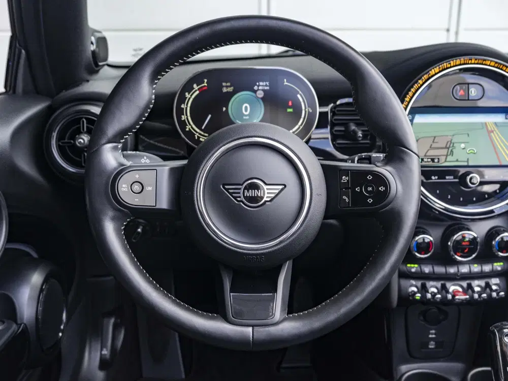 Mini Cabrio Cooper Harman-Kardon uit 2023, foto 12