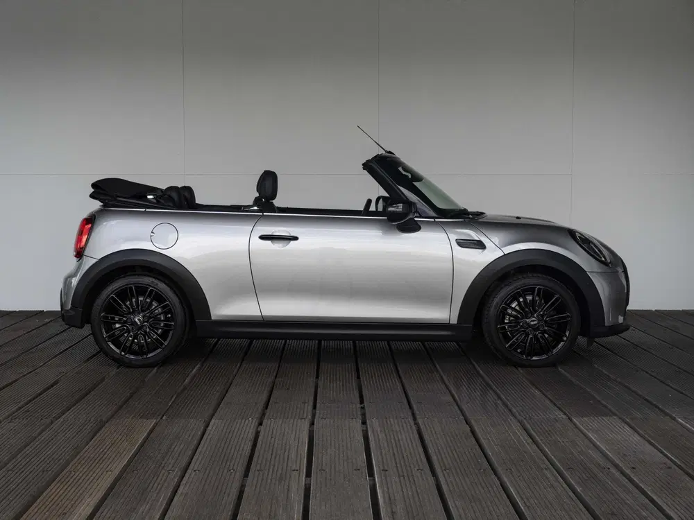 Mini Cabrio Cooper Harman-Kardon uit 2023, foto 7