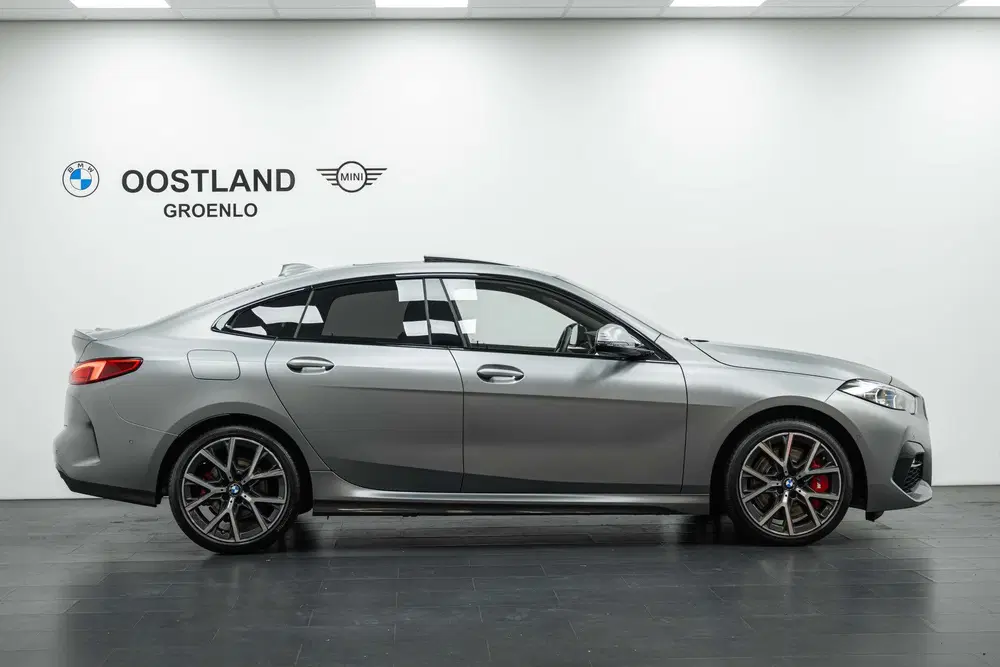 BMW 2-serie Coupé 218i High Executive M Sport Automaat uit 2023, foto 2