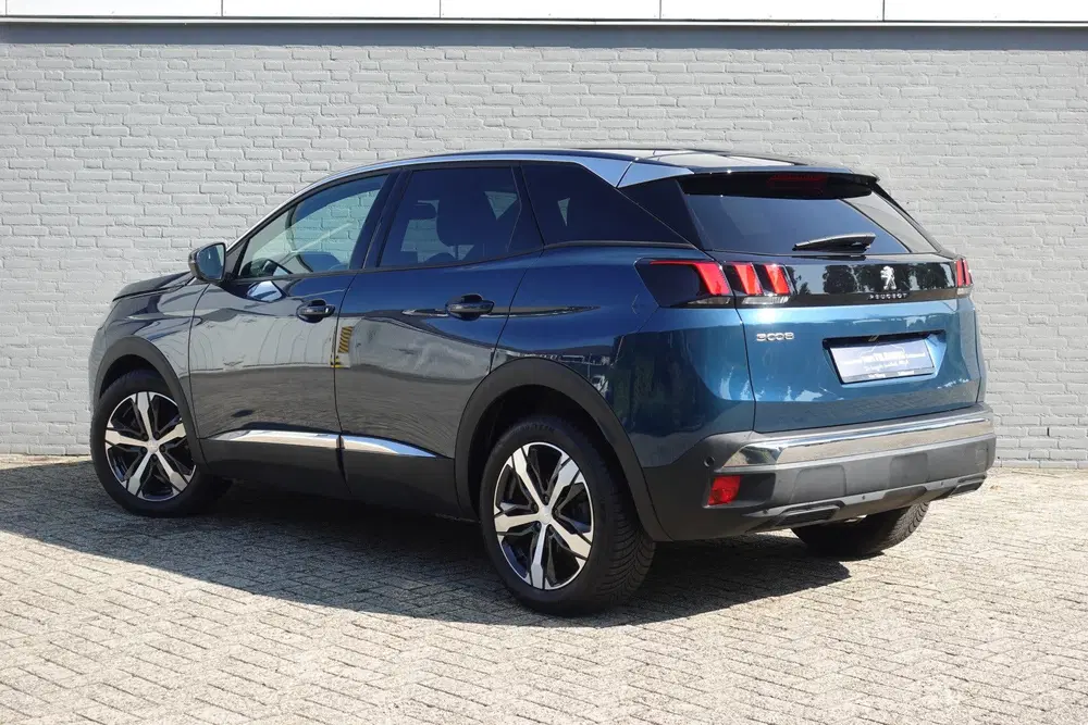 Peugeot 3008 1.2 PureTech Allure Pack Business uit 2023, foto 2