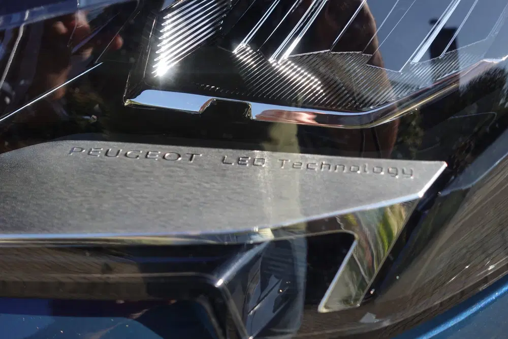Peugeot 3008 1.2 PureTech Allure Pack Business uit 2023, foto 4