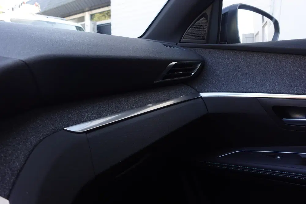 Peugeot 3008 1.2 PureTech Allure Pack Business uit 2023, foto 8