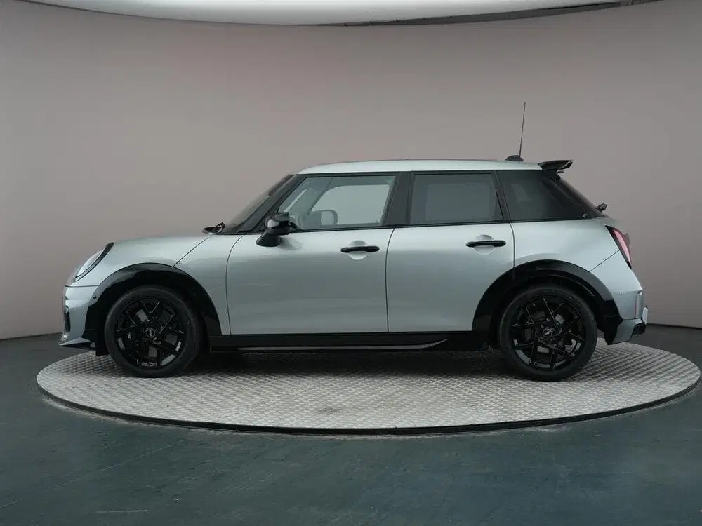 Mini Hatchback Cooper S Automaat uit 2025, foto 5