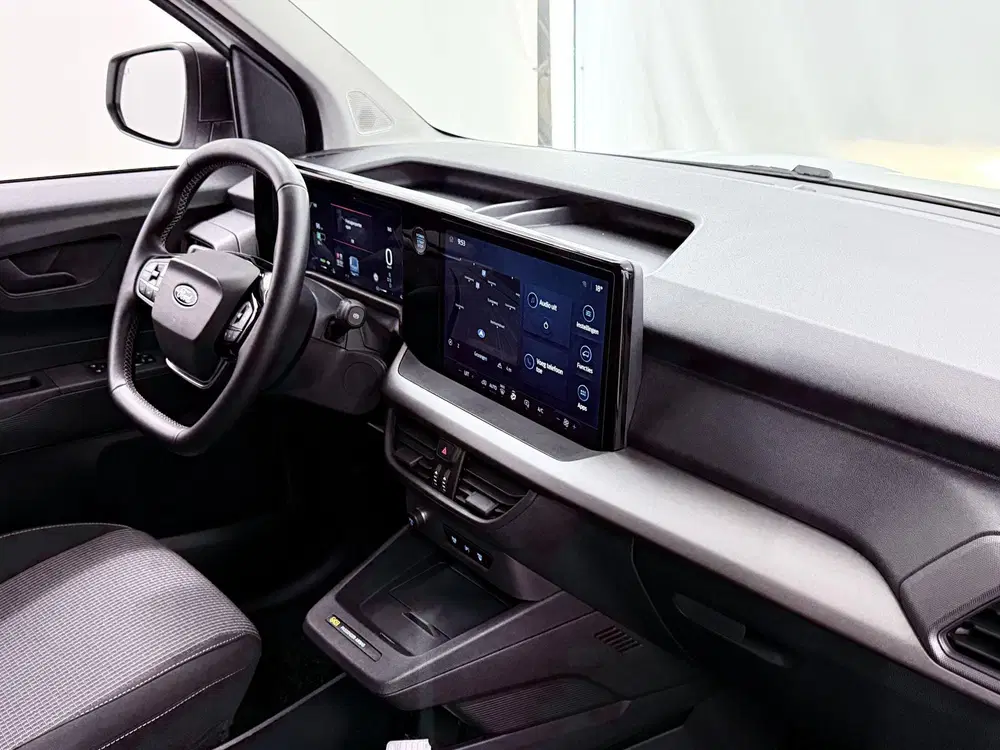 Ford Transit Courier Trend 44 kWh uit 2025, foto 9