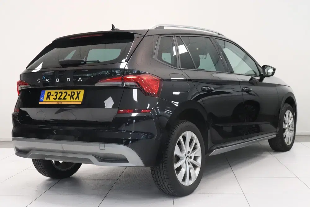 Skoda Kamiq 1.0 TSI DSG Business Edition uit 2021, foto 2