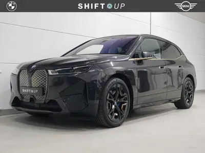BMW iX xDrive40 Skylounge uit 2023