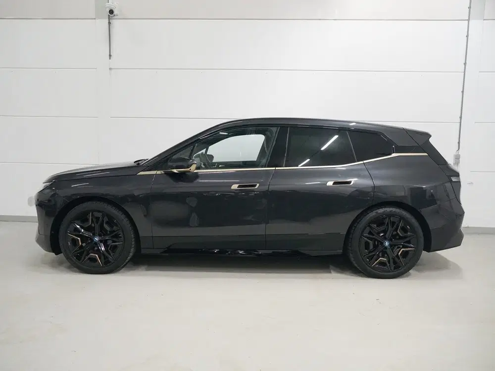 BMW iX xDrive40 Skylounge uit 2023, foto 5