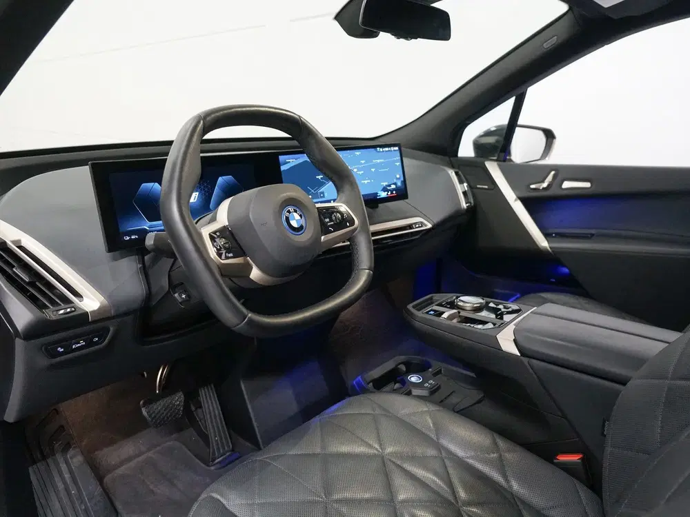 BMW iX xDrive40 Skylounge uit 2023, foto 9