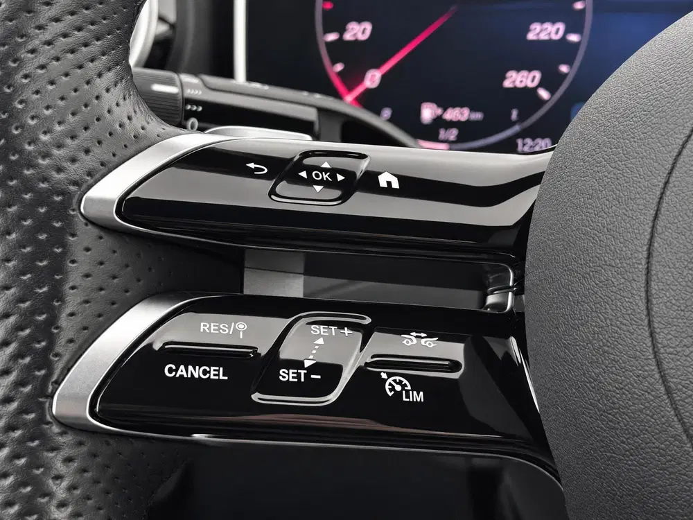 Mercedes-Benz C-Klasse 180 Star Edition AMG Line uit 2025, foto 14