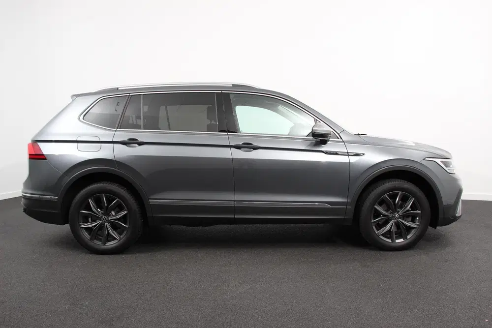 Volkswagen Tiguan Allspace 1.5 TSI DSG Life 7p. Navigatie Ad uit 2022, foto 6