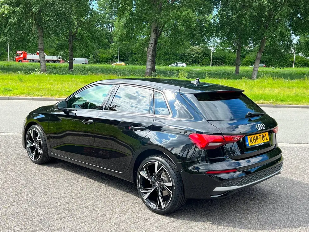 Audi A3 35 7-S Tronic TFSI Navi Carplayy uit 2024, foto 5