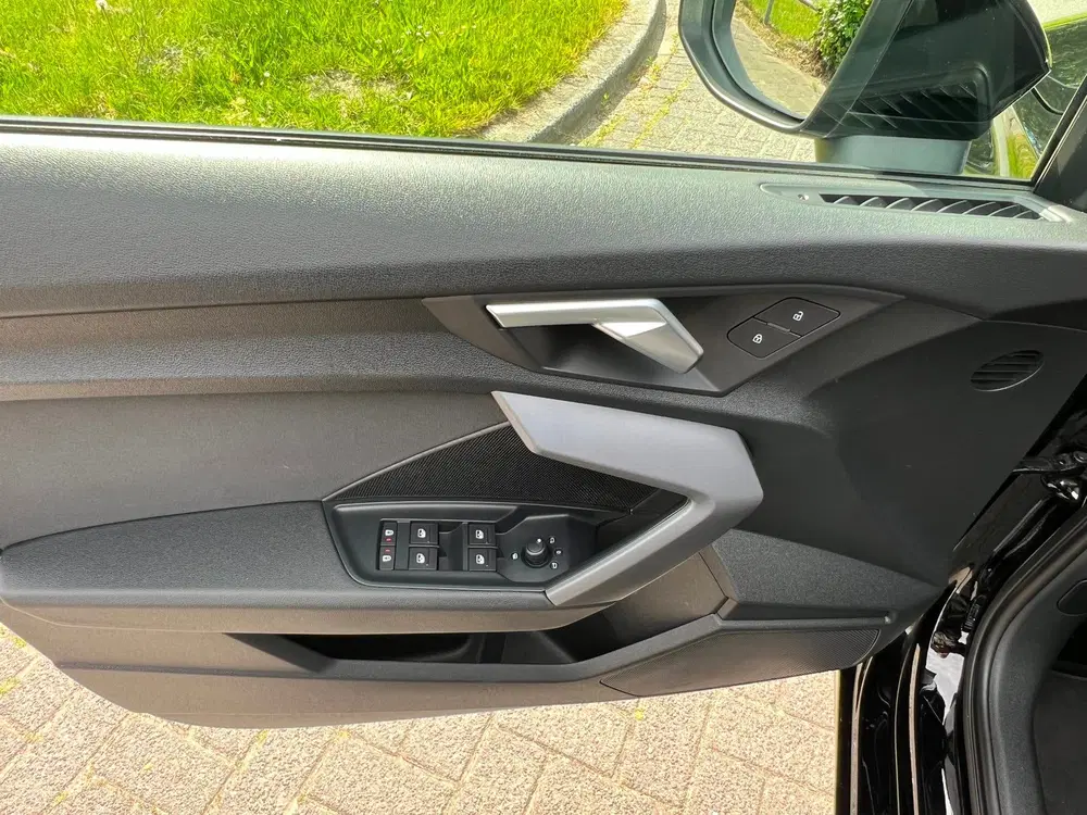 Audi A3 35 7-S Tronic TFSI Navi Carplayy uit 2024, foto 9