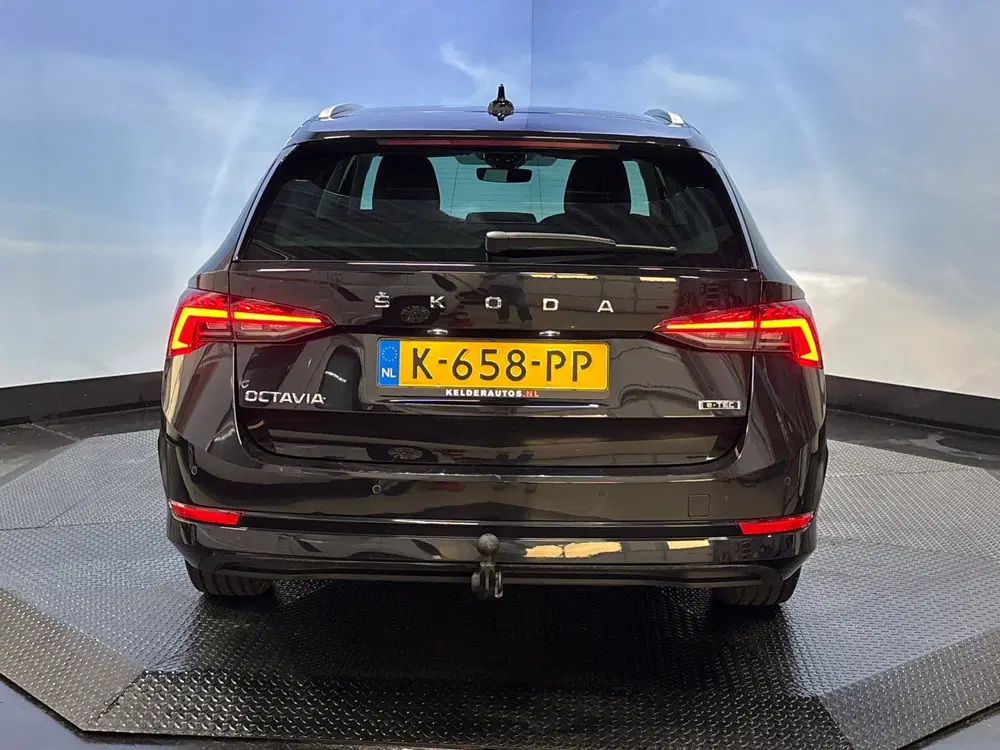 Skoda Octavia 1.0 e-TSI Business Edition Plus Automaat uit 2021, foto 11
