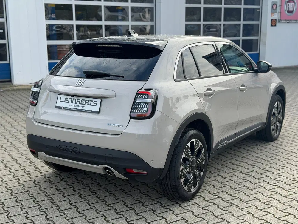 Fiat 600 1.2 Hybrid La Prima Automaat (BOVAG uit 2025, foto 6