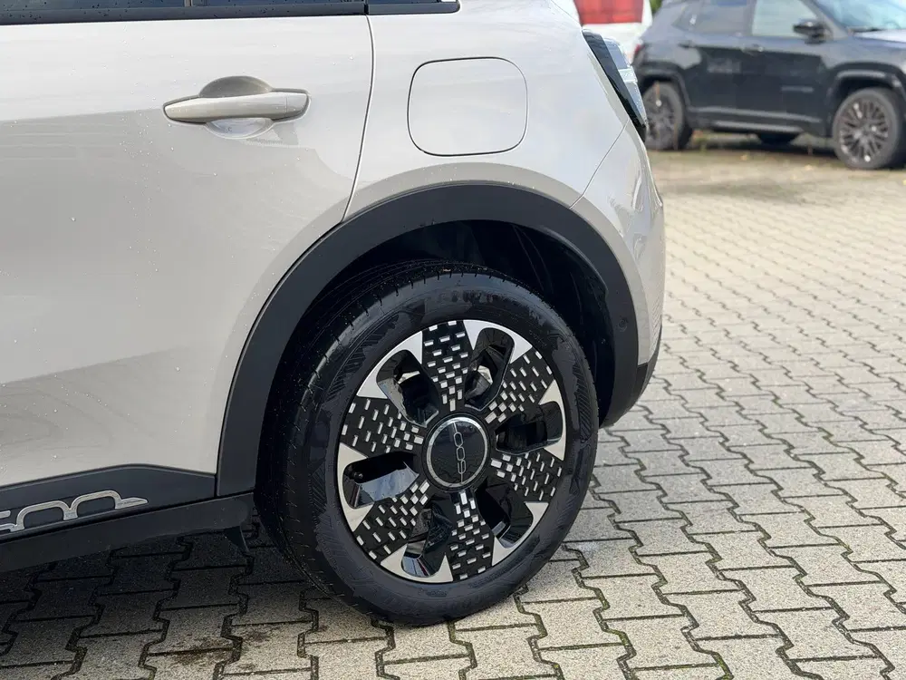 Fiat 600 1.2 Hybrid La Prima Automaat (BOVAG uit 2025, foto 8