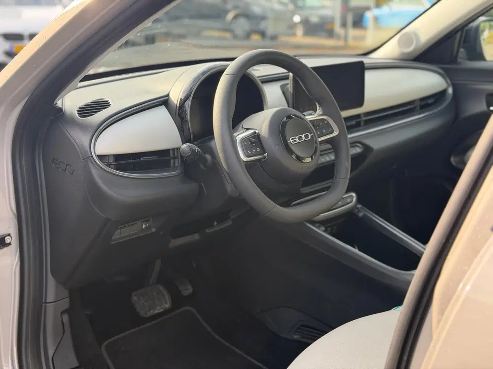 Fiat 600 1.2 Hybrid La Prima Automaat (BOVAG uit 2025, foto 9
