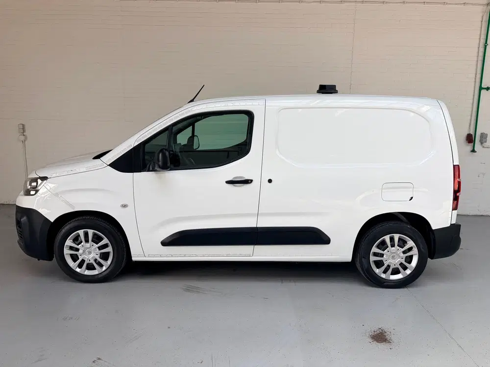 Citroën Berlingo Citroen Berlingo Servicewagen automaat 1.5 uit 2020, foto 4