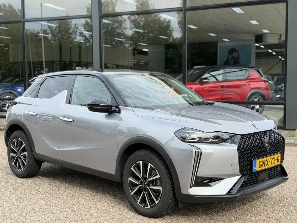 DS Automobiles DS 3 DS DS 3 Hybride 136pk Performance Line Aut uit 2024, foto 3
