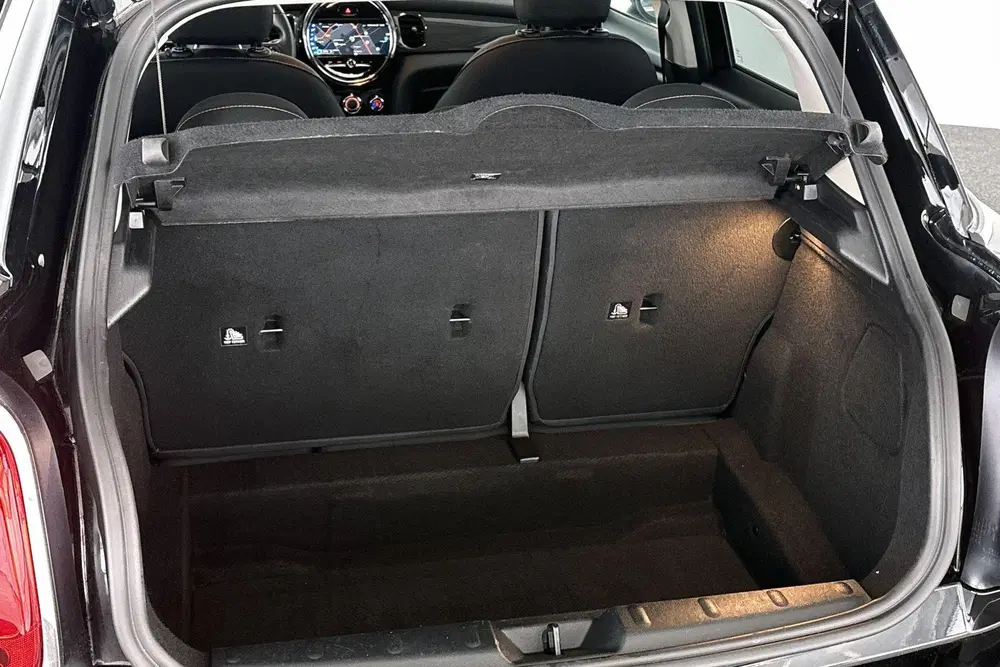 Mini One 1.5 One Essential Groot Navi LED Koplampen uit 2021, foto 9