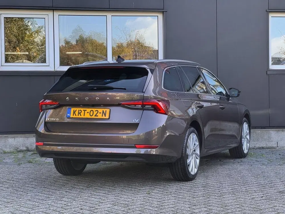 Skoda Octavia 1.4 TSI iV BnsEd uit 2021, foto 11