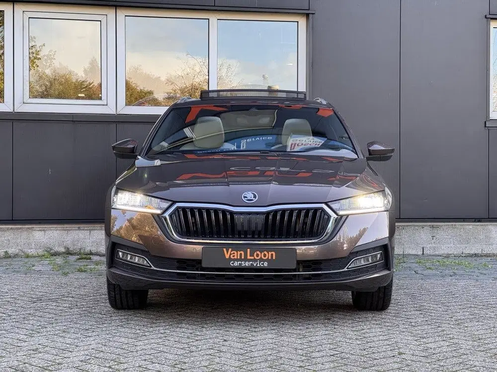 Skoda Octavia 1.4 TSI iV BnsEd uit 2021, foto 4