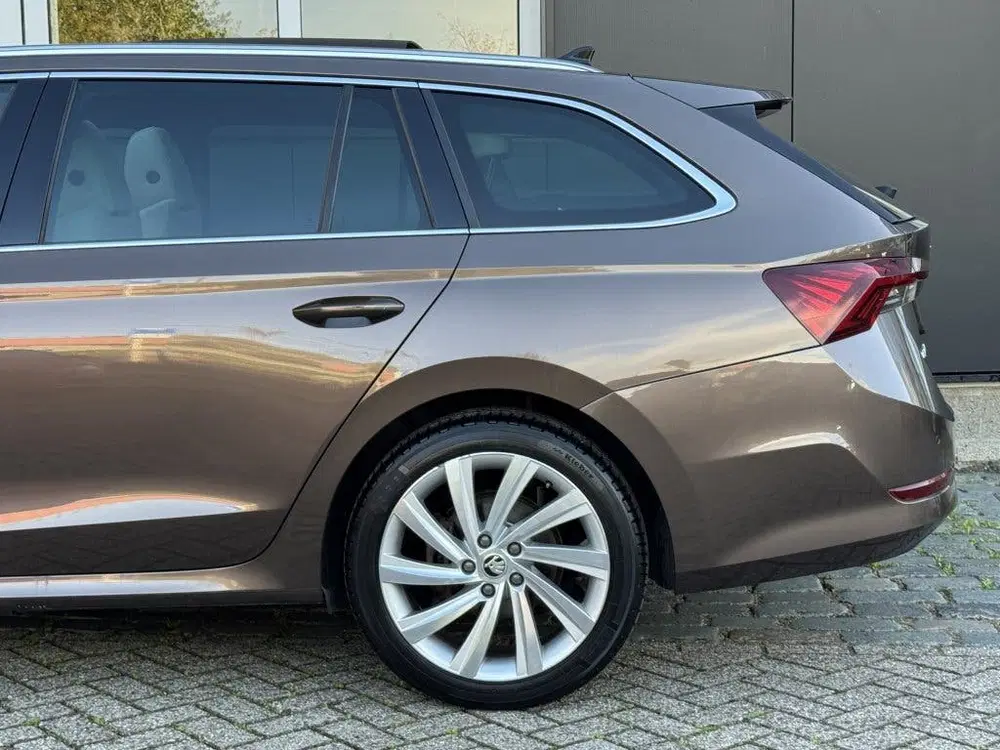Skoda Octavia 1.4 TSI iV BnsEd uit 2021, foto 9