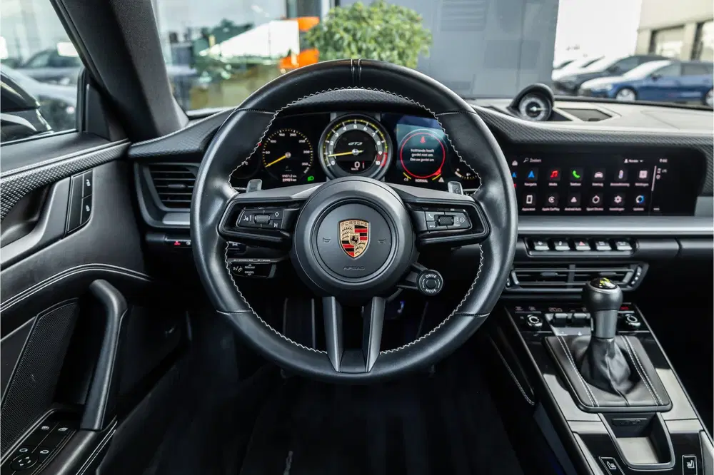 Porsche 911 4.0 GT3 Touring uit 2023, foto 12