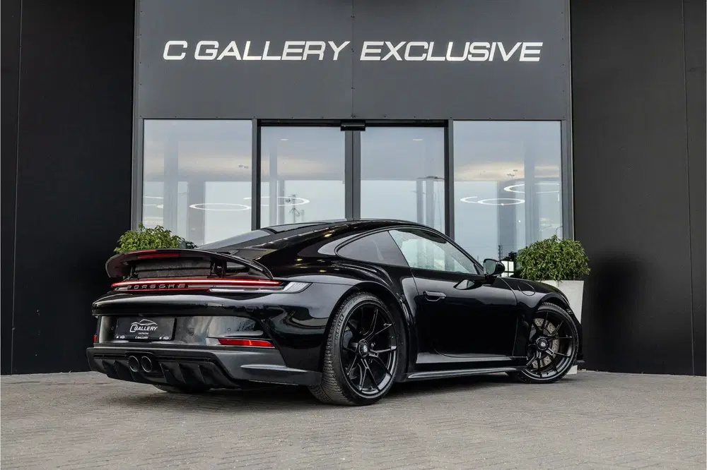 Porsche 911 4.0 GT3 Touring uit 2023, foto 7