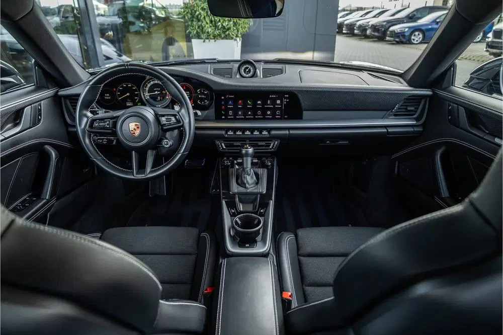 Porsche 911 4.0 GT3 Touring uit 2023, foto 9