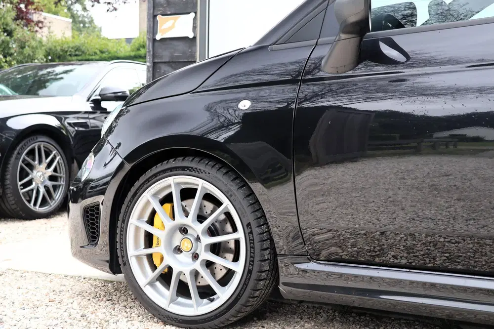 Abarth 595C 1.4 T-Jet Abarth Competizione-Xenon-Sabelt uit 2021, foto 6