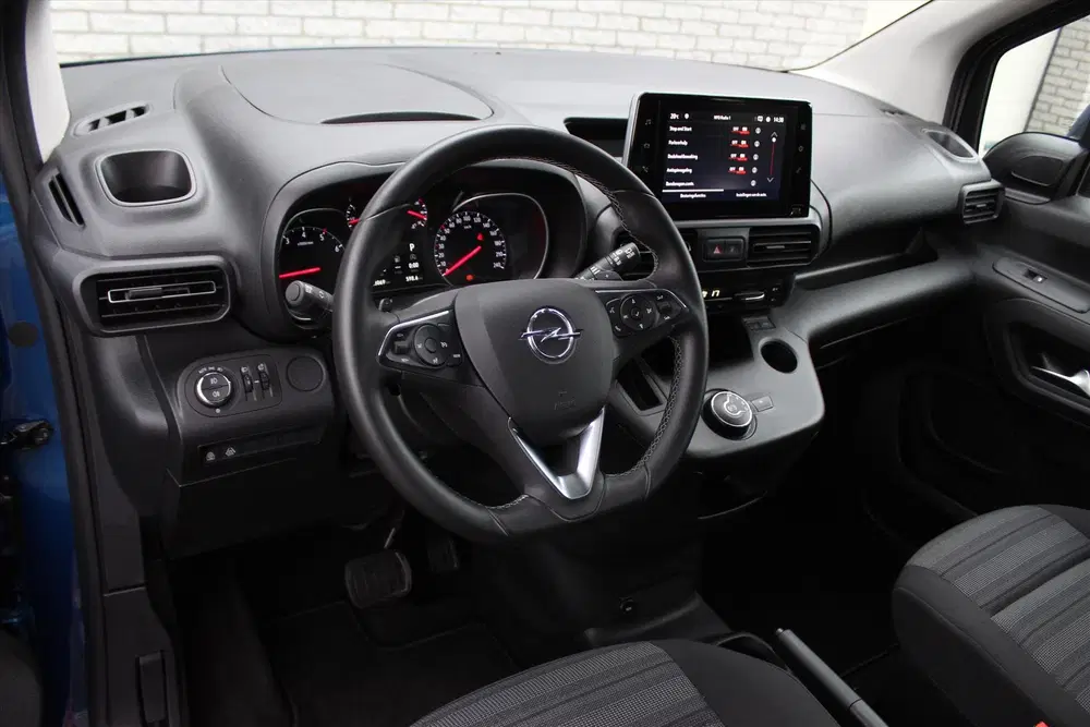 Opel Combo Life 1.2 TCe Edition One uit 2020, foto 3