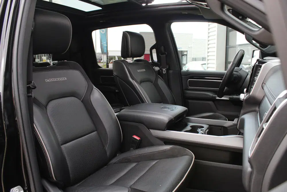 Dodge RAM 5.7 V8 4x4 Crew Cab Laramie uit 2022, foto 10