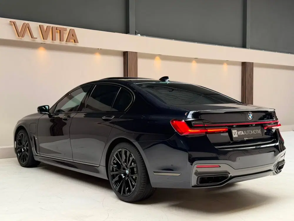 BMW 7-serie 7 Serie 745e High Executive CarbonCore uit 2020, foto 12