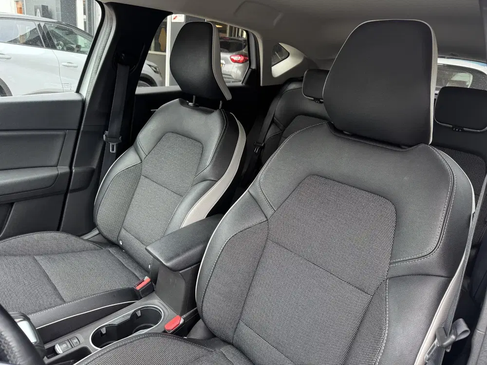 Renault Captur 1.3 TCe 140pk EDC Intens+Pack Winter uit 2022, foto 12