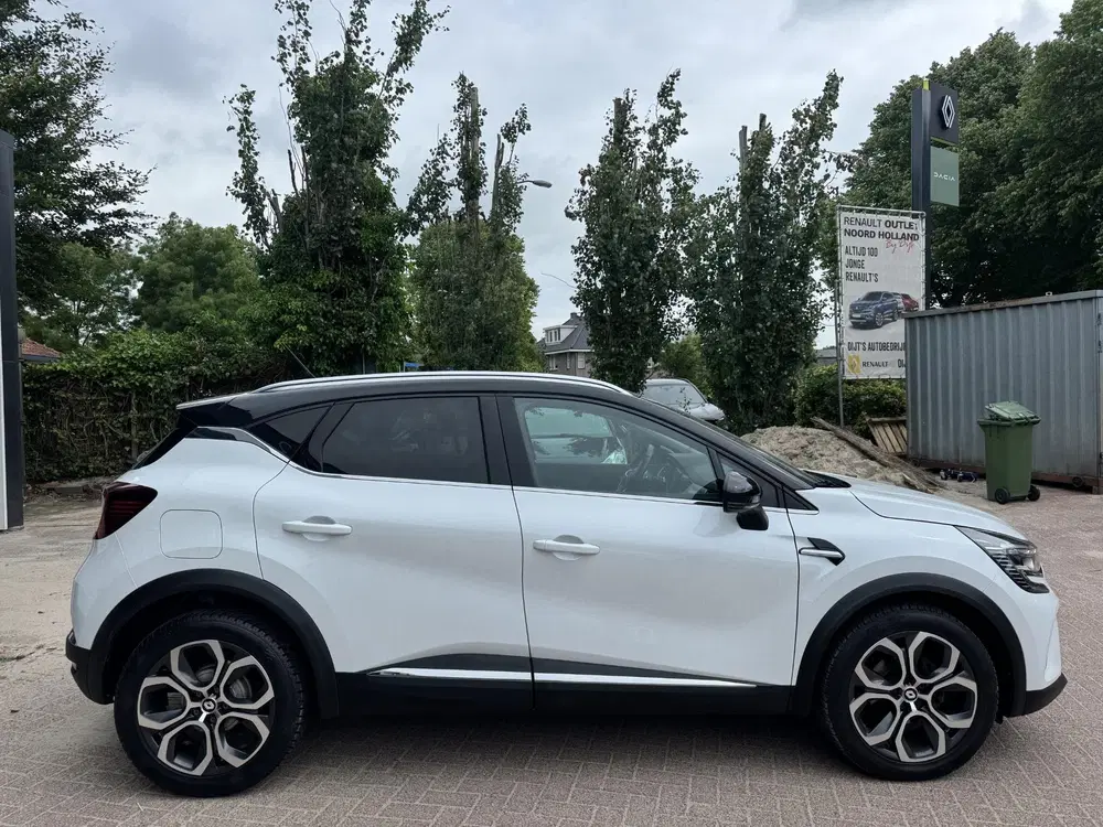 Renault Captur 1.3 TCe 140pk EDC Intens+Pack Winter uit 2022, foto 4