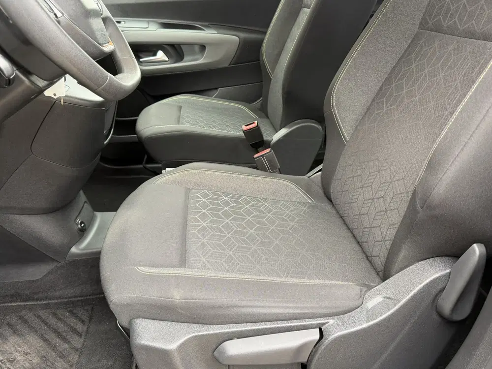 Peugeot Rifter 130 Pk Benzine Automaat * Naviagtie * Trek uit 2020, foto 10
