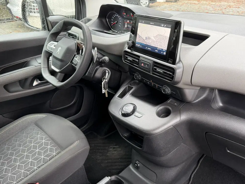Peugeot Rifter 130 Pk Benzine Automaat * Naviagtie * Trek uit 2020, foto 15