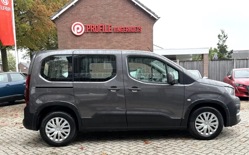 Peugeot Rifter 130 Pk Benzine Automaat * Naviagtie * Trek uit 2020, foto 4