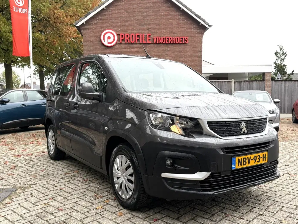 Peugeot Rifter 130 Pk Benzine Automaat * Naviagtie * Trek uit 2020, foto 7