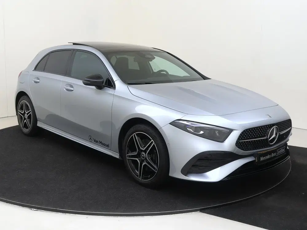 Mercedes-Benz A-Klasse 250 e Business Solution AMG uit 2026, foto 2