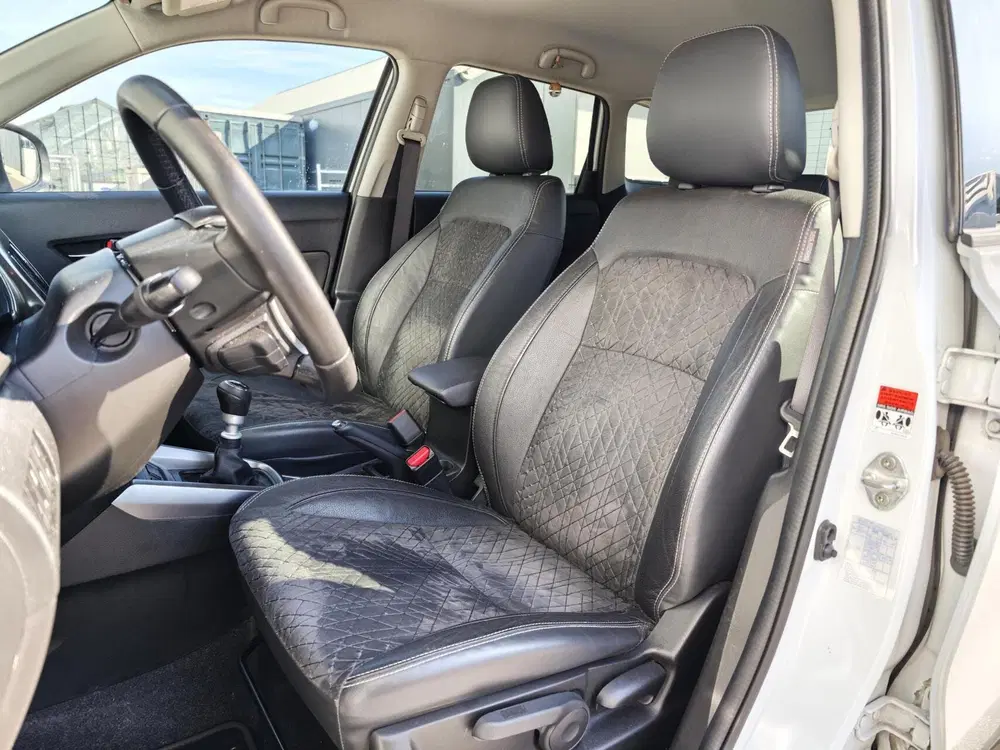 Suzuki Vitara 1.4 Boosterjet Stijl uit 2019, foto 2