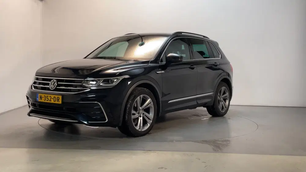 Volkswagen Tiguan 1.5 TSI 150pk DSG R-Line Business+ Camera uit 2020, foto 6