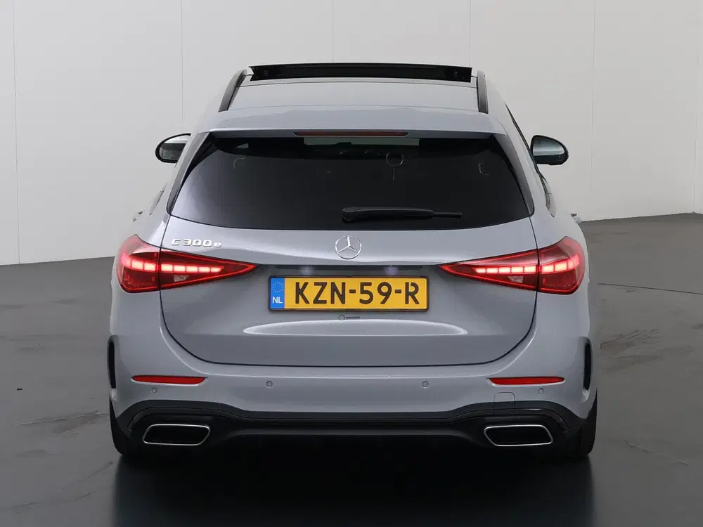 Mercedes-Benz C-Klasse Estate 140 Years Edition 300 e 140 Yea uit 2026, foto 4